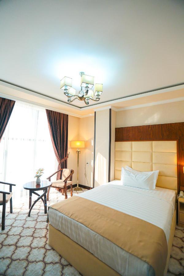 Royal Grand Hotel, Turkistan Kültér fotó