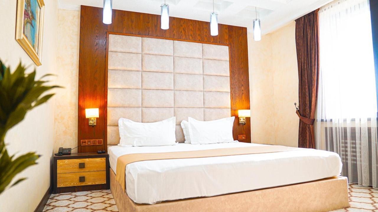 Royal Grand Hotel, Turkistan Kültér fotó