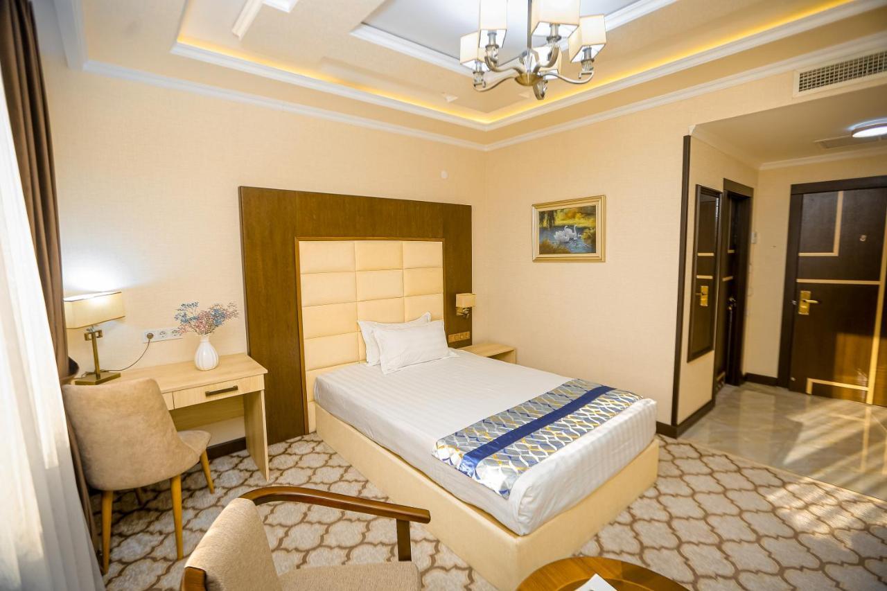 Royal Grand Hotel, Turkistan Kültér fotó