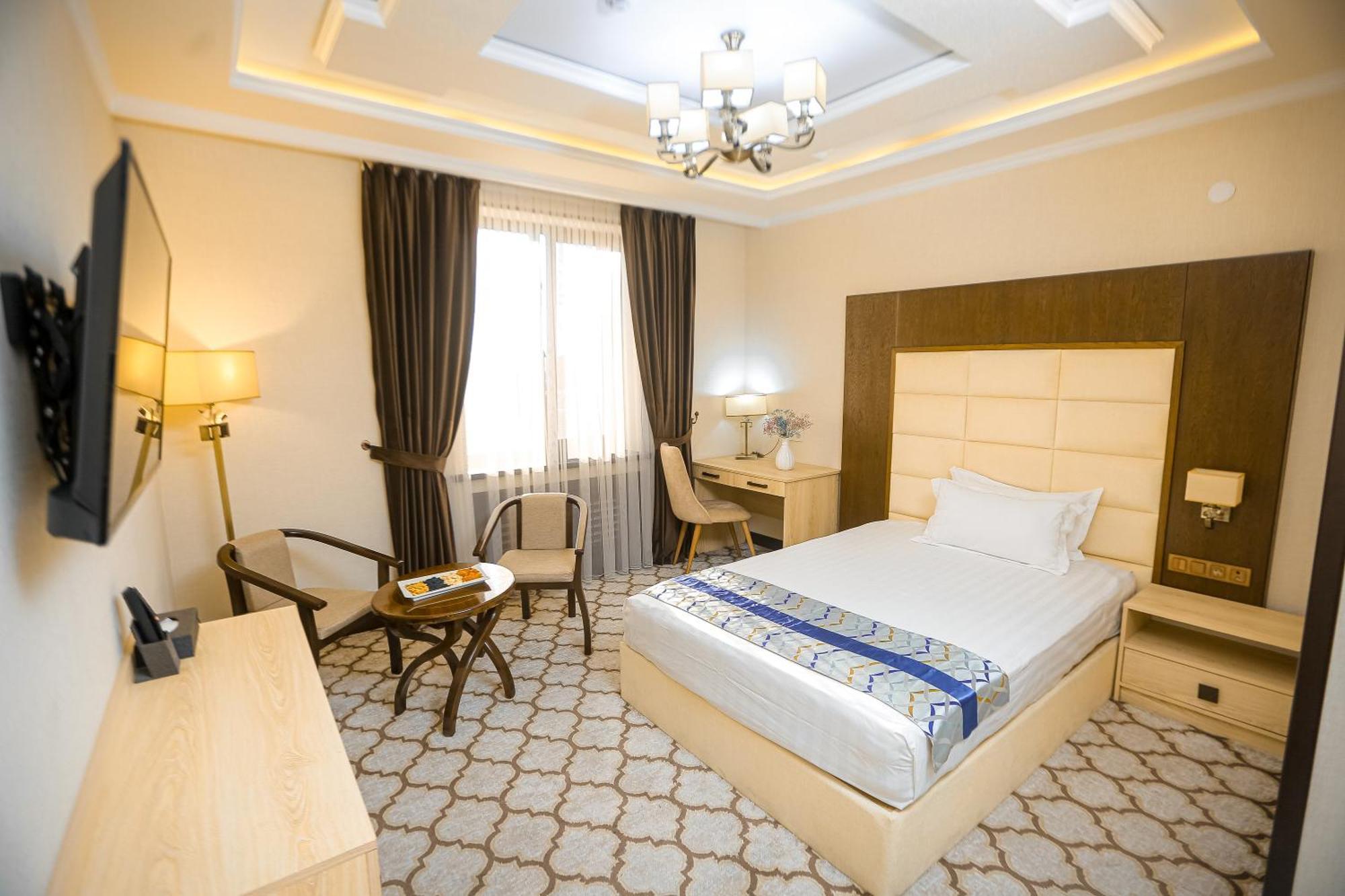 Royal Grand Hotel, Turkistan Kültér fotó